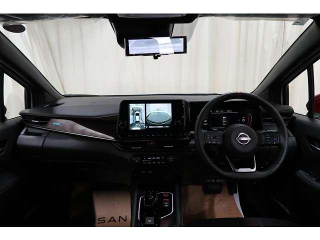 オーラ 1.2 NISMO チューンド e-POWER 4WD 試乗車UP オーラNISMOチューンドe-POWER 4(14枚目)