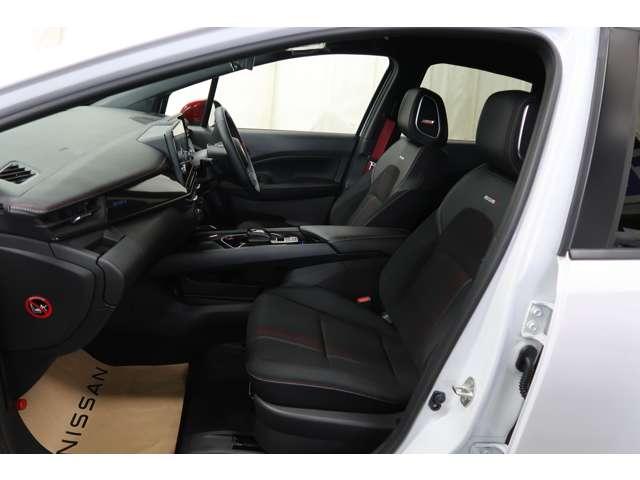 オーラ 1.2 NISMO チューンド e-POWER 4WD 試乗車UP オーラNISMOチューンドe-POWER 4(20枚目)