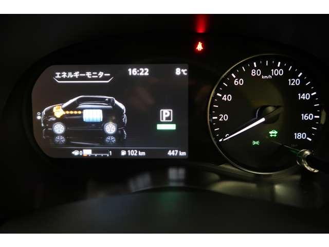 キックス １．２　Ｘ　ＦＯＵＲ　ツートーン　インテリアエディション（ｅ－ＰＯＷＥＲ）　４ＷＤ　試乗車ＵＰ　プロパイロット　シートヒーター（6枚目）