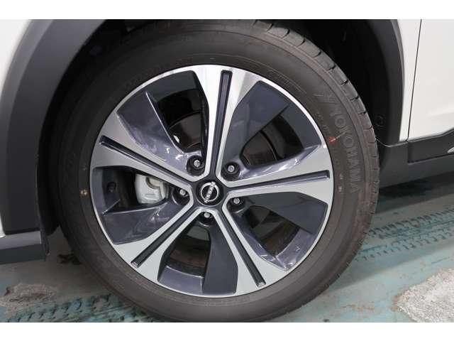 キックス １．２　Ｘ　ＦＯＵＲ　ツートーン　インテリアエディション（ｅ－ＰＯＷＥＲ）　４ＷＤ　試乗車ＵＰ　プロパイロット　シートヒーター（16枚目）