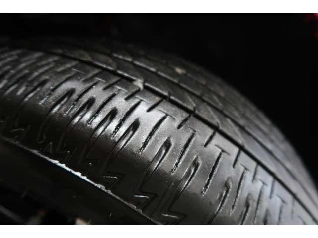 オーラ 1.2 G FOUR レザーエディション 4WD 試乗車UP BOSEパーソナルサウンドシステム(18枚目)