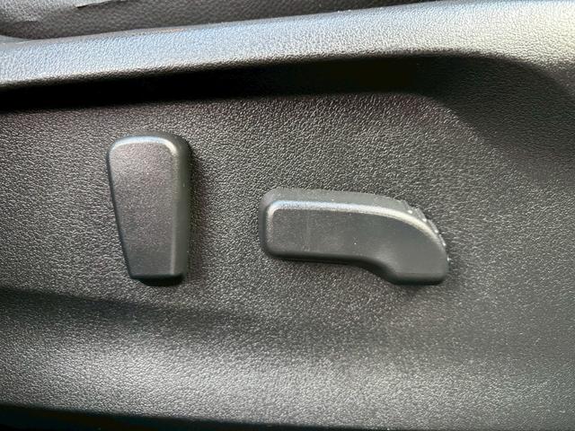 フォレスター アドバンス　純正ナビ・ＴＶ・Ｂカメラ／シートヒーター／ステアリングヒーター／パワーシート／フロント・サイドビューモニター／ビルトインＥＴＣ／ハーフレザー／アイサイト／クルーズコントロール（29枚目）