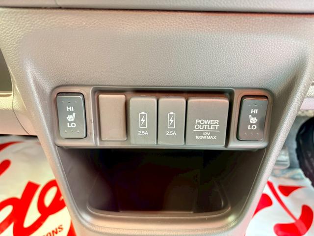 N-ONE スタンダード・L 4WD/社外ナビ・TV/バックカメラ/シートヒーター/ETC/プッシュスタート/スマートキー/(17枚目)