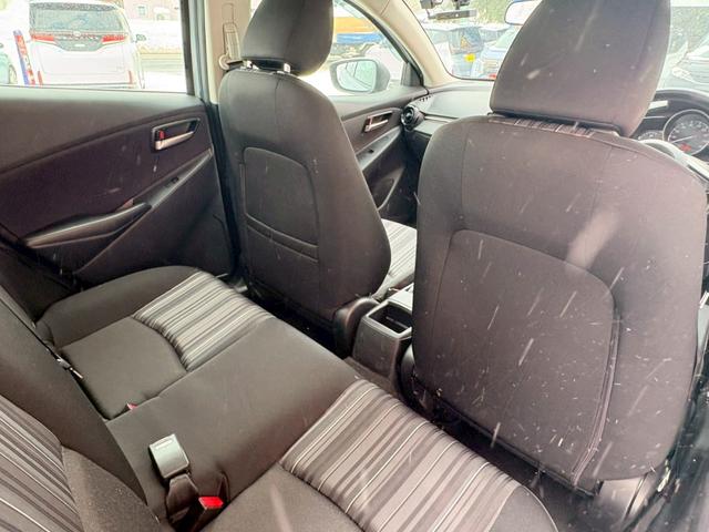 MAZDA2 15C マツダコネクトナビ/車線逸脱警報/ブラインドスポットモニタリング/AT誤発進抑制制御/LEDヘッドライト/パーキングセンサー/車検整備付/アップルライト保証1年(32枚目)