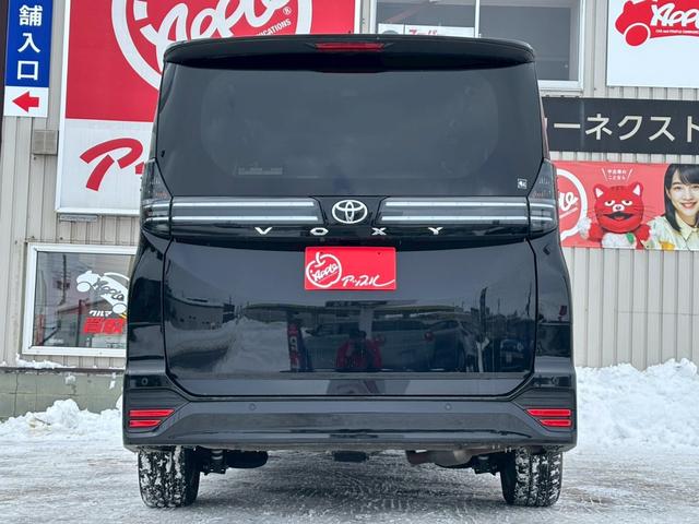 ヴォクシー Ｓ－Ｇ　８インチ純正ディスプレイオーディオ／両側パワースライドドア／バックカメラ／セーフティーセンス／ＬＥＤヘッドライト／リアクーラー／寒冷地仕様／ＥＴＣ／車検整備付／アップライト保証１年（6枚目）