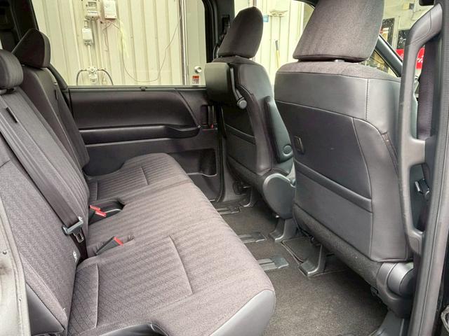 ヴォクシー Ｓ－Ｇ　８インチ純正ディスプレイオーディオ／両側パワースライドドア／バックカメラ／セーフティーセンス／ＬＥＤヘッドライト／リアクーラー／寒冷地仕様／ＥＴＣ／車検整備付／アップライト保証１年（22枚目）