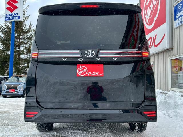 ヴォクシー Ｓ－Ｇ　８インチ純正ディスプレイオーディオ／両側パワースライドドア／バックカメラ／セーフティーセンス／ＬＥＤヘッドライト／リアクーラー／寒冷地仕様／ＥＴＣ／車検整備付／アップライト保証１年（32枚目）