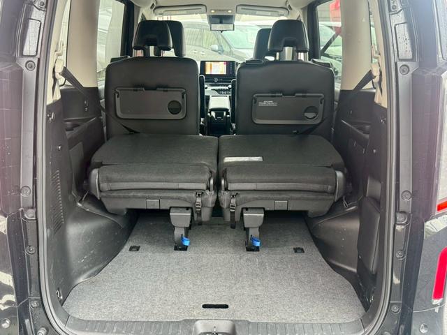 セレナ ハイウェイスターＶ　４ＷＤ／純正ナビ・ＴＶ／アラウンドビューモニター／プロパイロット／デジタルインナーミラー／両側電動スライドドア／置くだけ充電／シートヒーター／ステアリングヒーター／ＥＴＣ２．０／（35枚目）