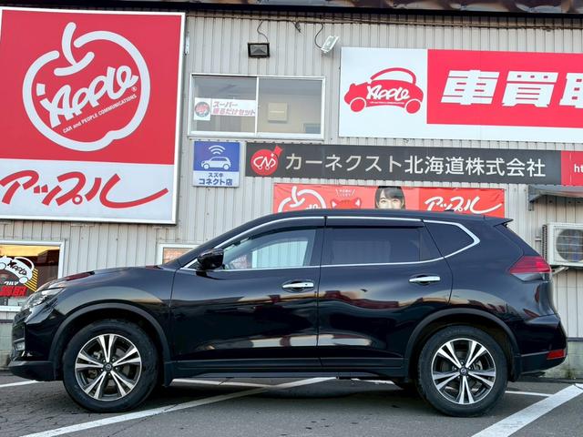 エクストレイル ２０Ｘｉ　４ＷＤ／純正ナビ／プロパイロット／アラウンドビューモニター／パワーバックドア／シートヒーター／ＥＴＣ／エマージェンシーブレーキ／（4枚目）