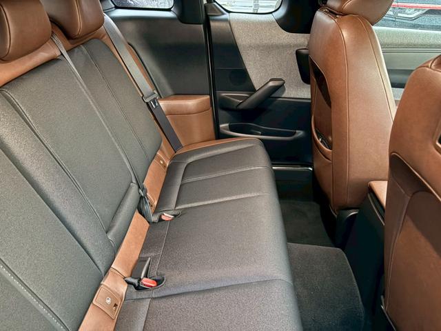 ＭＸ－３０ インダストリアルクラシック　ベーシックＰＫＧ＋インダストリアルクラシックＰＫＧ／４ＷＤ／純正ナビ・ＴＶ／全方位カメラ／パワーシート／ＥＴＣ／アダプティブクルーズコントロール／プッシュスタート／スマートキー／（23枚目）