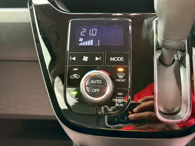 ☆のん看板☆アップルのアンバサダーは「のん」さん。車を売る時、買う時に不安になったり悩んでいると、のんとネコちゃんが現れます。アップルに安心してご相談下さい。