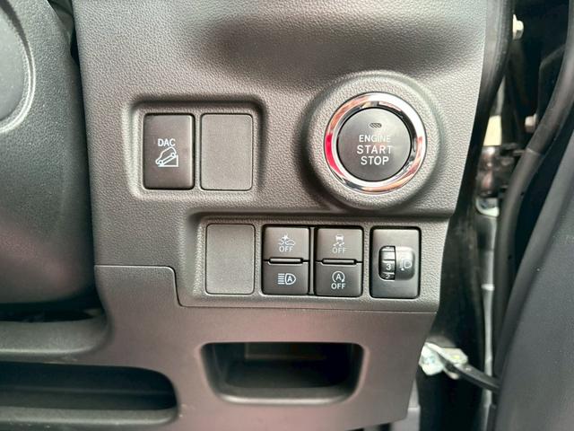 ☆アップルは全国に２６３店舗☆『札幌篠路店』は『札幌白石店』『札幌藻岩店』と兄弟店です。どちらの展示車もご紹介出来ますので、お気軽にお問い合わせください。スタッフみんなでお待ちしております。