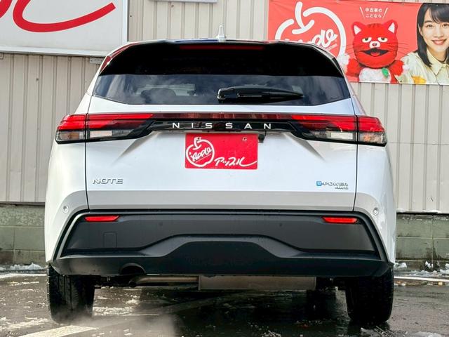 ノート X FOUR 4WD/社外ナビ/バックカメラ/シートヒーター/ステアリングヒーター/ETC/ドライブレコーダー(3枚目)