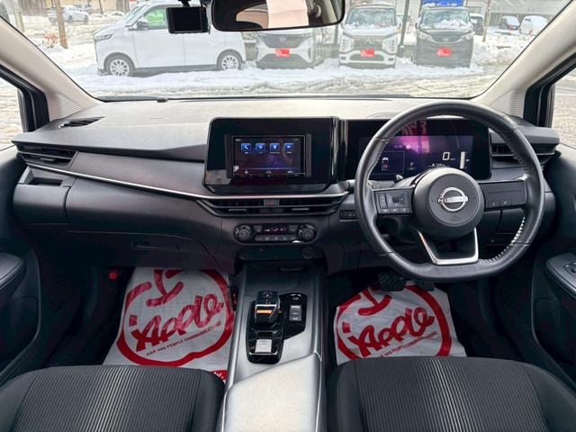 ノート X FOUR 4WD/社外ナビ/バックカメラ/シートヒーター/ステアリングヒーター/ETC/ドライブレコーダー(6枚目)