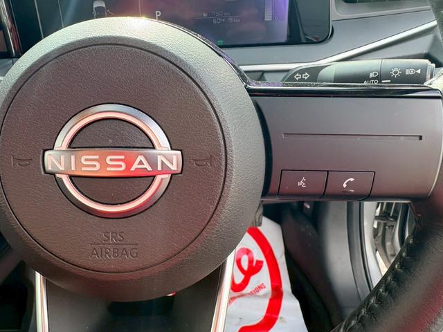 ノート X FOUR 4WD/社外ナビ/バックカメラ/シートヒーター/ステアリングヒーター/ETC/ドライブレコーダー(11枚目)