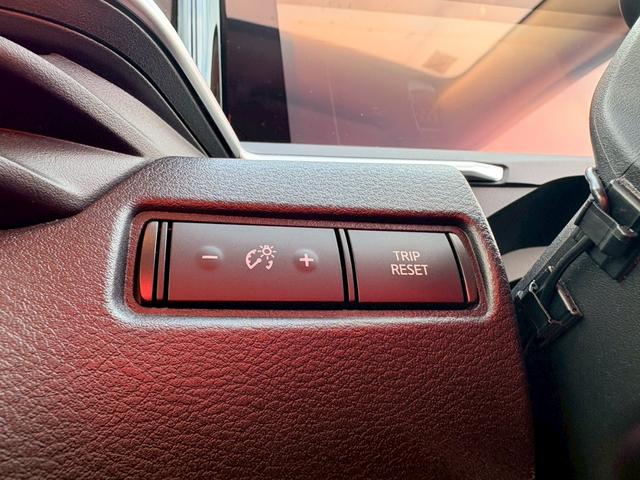 ノート X FOUR 4WD/社外ナビ/バックカメラ/シートヒーター/ステアリングヒーター/ETC/ドライブレコーダー(17枚目)