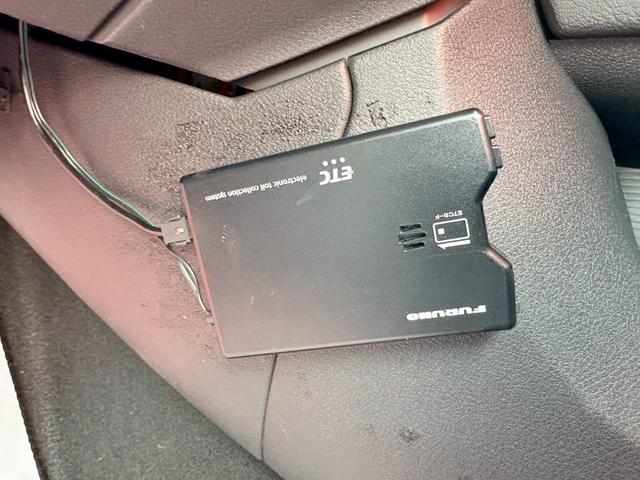 ノート X FOUR 4WD/社外ナビ/バックカメラ/シートヒーター/ステアリングヒーター/ETC/ドライブレコーダー(18枚目)