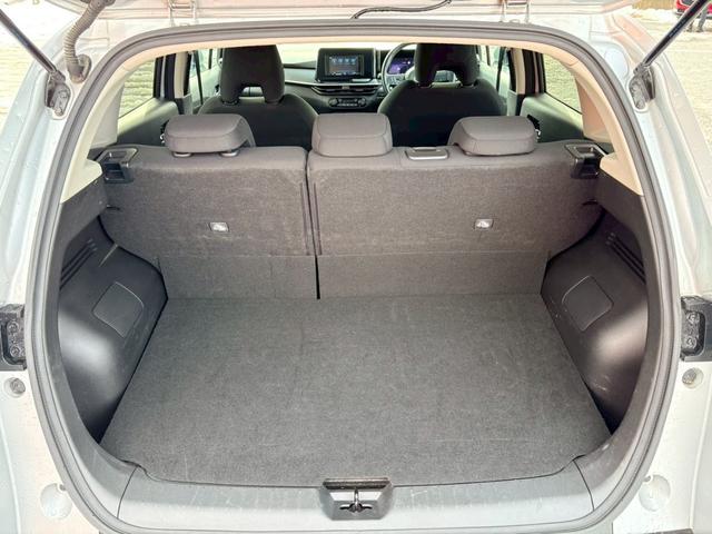 ノート X FOUR 4WD/社外ナビ/バックカメラ/シートヒーター/ステアリングヒーター/ETC/ドライブレコーダー(29枚目)