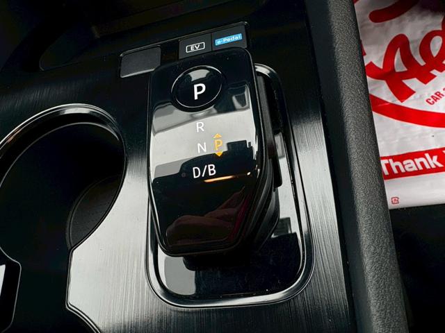 エクストレイル Ｓ　ｅ－４ＯＲＣＥ　４ＷＤ／純正ナビ・フルセグＴＶ／バックカメラ／衝突軽減ブレーキ／車線逸脱警報／電動パーキングブレーキ／ＥＴＣ（18枚目）