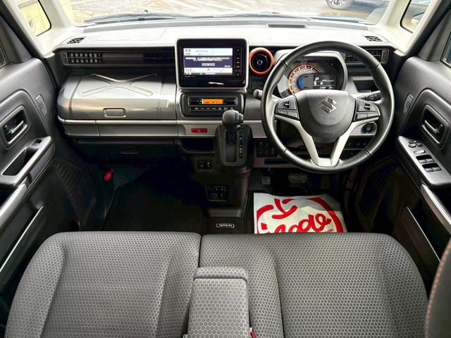 スペーシアギア ハイブリッドＸＺ　４ＷＤ／社外ナビ・フルセグＴＶ／全方位カメラ／両側パワースライドドア／シートヒーター／衝突軽減ブレーキ／車線逸脱警報／プッシュスタート／スマートキー（6枚目）