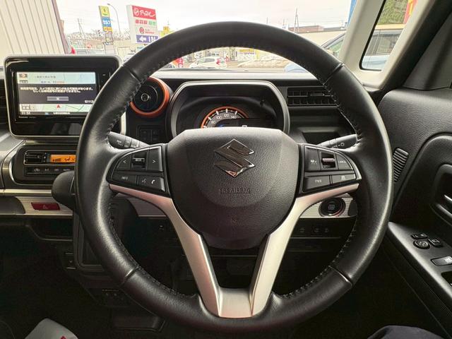 スペーシアギア ハイブリッドＸＺ　４ＷＤ／社外ナビ・フルセグＴＶ／全方位カメラ／両側パワースライドドア／シートヒーター／衝突軽減ブレーキ／車線逸脱警報／プッシュスタート／スマートキー（12枚目）