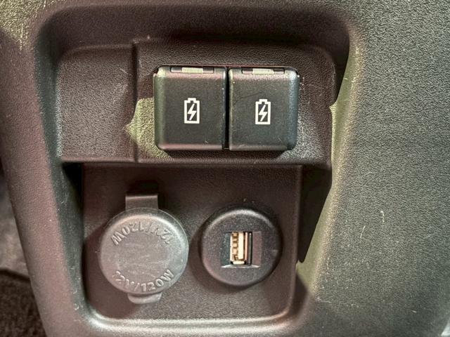 スペーシアギア ハイブリッドＸＺ　４ＷＤ／社外ナビ・フルセグＴＶ／全方位カメラ／両側パワースライドドア／シートヒーター／衝突軽減ブレーキ／車線逸脱警報／プッシュスタート／スマートキー（23枚目）