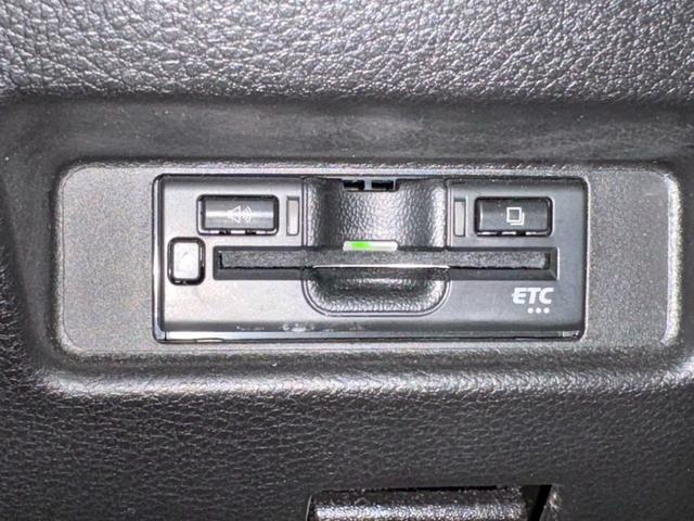 スペーシアギア ハイブリッドＸＺ　４ＷＤ／社外ナビ・フルセグＴＶ／全方位カメラ／両側パワースライドドア／シートヒーター／衝突軽減ブレーキ／車線逸脱警報／プッシュスタート／スマートキー（24枚目）