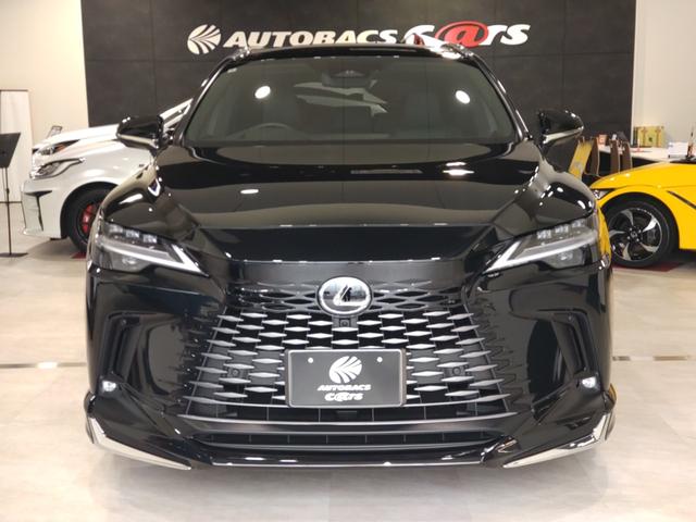 RX RX450h+ バージョンL AWD パノラマルーフ 輻射ヒーター モデリスタエアロ・ホイール カードキー ハンズフリーパワーバックドア パノラミックビューモニター デジタルインナーミラー おくだけ充電 TVキット ワンオーナー(10枚目)