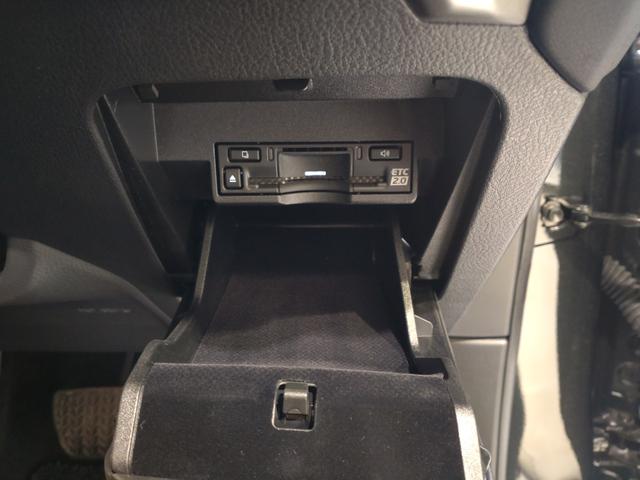 RX RX450h+ バージョンL AWD パノラマルーフ 輻射ヒーター モデリスタエアロ・ホイール カードキー ハンズフリーパワーバックドア パノラミックビューモニター デジタルインナーミラー おくだけ充電 TVキット ワンオーナー(21枚目)