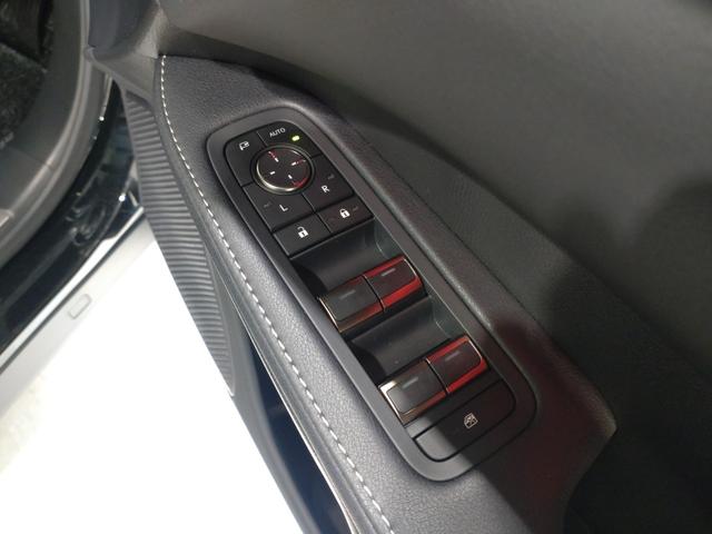 RX RX450h+ バージョンL AWD パノラマルーフ 輻射ヒーター モデリスタエアロ・ホイール カードキー ハンズフリーパワーバックドア パノラミックビューモニター デジタルインナーミラー おくだけ充電 TVキット ワンオーナー(26枚目)