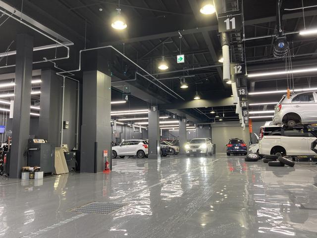 レヴォーグ １．６ＧＴ－Ｓアイサイト　４ＷＤ　寒冷地仕様　ＳＴＩエアロ　アドバンスドセイフティパッケージ　ＢＳＭ　フリップダウンモニター　メモリー付パワーシート・ヒーター　ナビ・フルセグＴＶ・ＤＶＤ再生　バックカメラ　ＥＴＣ　ＬＥＤライト（42枚目）