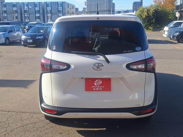 シエンタ Ｇ　クエロ　４ＷＤ　ハーフレザーシート（9枚目）