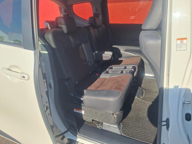 シエンタ Ｇ　クエロ　４ＷＤ　ハーフレザーシート（31枚目）