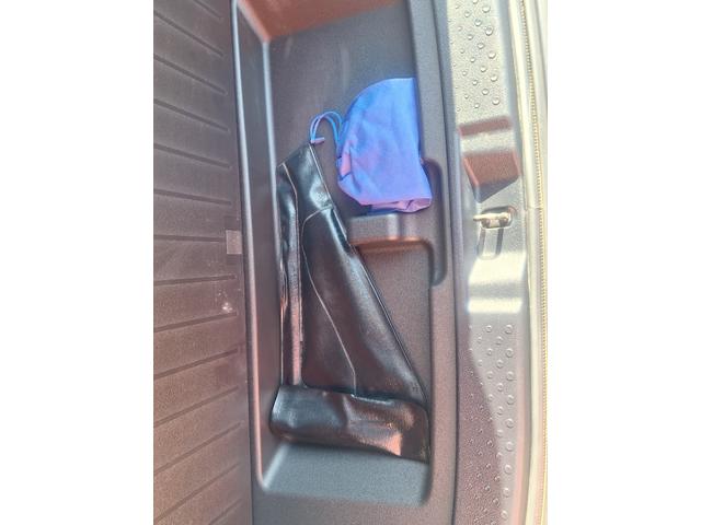 シエンタ Ｇ　クエロ　４ＷＤ　ハーフレザーシート（33枚目）