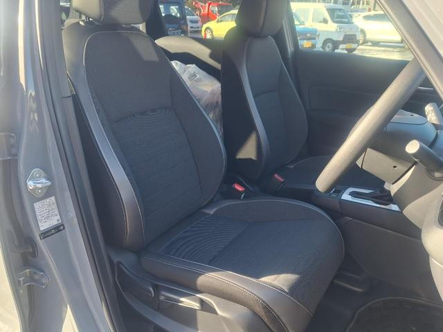 フィット クロスター　クロスター　４ＷＤ　純正ナビ　ＴＶ　バックカメラ　純正エンジンスターター　前後ドラレコ　ＥＴＣ（13枚目）