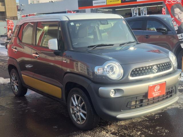 �ő�̖��͂́A�R���p�N�g�Ȃ���r�t�u�炵�����݊�����Q�g�[���J���[�̌��I�ȃG�N�X�e���A�B�X���ł��A�E�g�h�A�V�[���ł��f����f�U�C���ŁA���L���閞���������߂Ă���܂��B