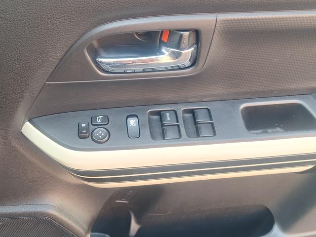 �h�A�g��������̓V���v���Ŏ��F���������A�e�X�C�b�`��������₷���z�u����Ă��܂��B����I�Ɏg�����삪�X���[�Y�ɍs���A���K�������߂܂��B