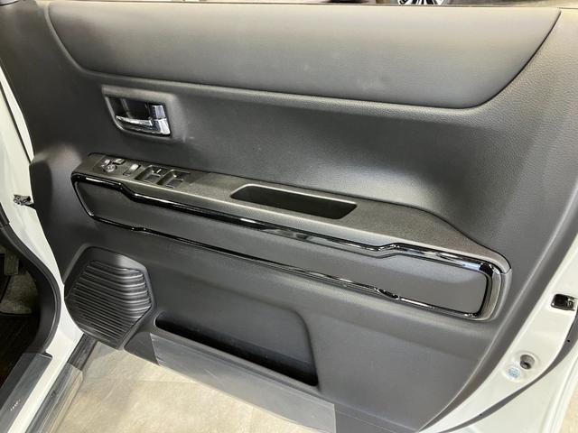 ハスラー ハイブリッドXターボ 4WD 届出済未使用車 DAMDカラビナフェイス テールランプガーニッシュ リアゲートガーニッシュ シートヒーター 全方位モニター付きメモリーナビ・スズキコネクト・CD・DVD再生・Bluetooth(23枚目)