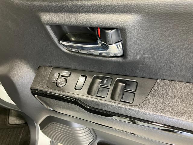 ハスラー ハイブリッドXターボ 4WD 届出済未使用車 DAMDカラビナフェイス テールランプガーニッシュ リアゲートガーニッシュ シートヒーター 全方位モニター付きメモリーナビ・スズキコネクト・CD・DVD再生・Bluetooth(24枚目)