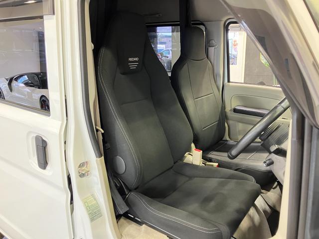 エブリイ ＰＡリミテッド　ハイルーフ５ＡＧＳ車　４ＷＤ（8枚目）