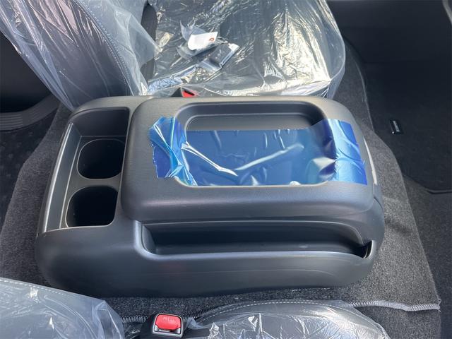 ハイエースバン ロングスーパーGL ダークプライムS 登録済み未使用車 寒冷地仕様 両側電動スライド デジタルインナーミラー フロアマット バイザー バックカメラ(36枚目)