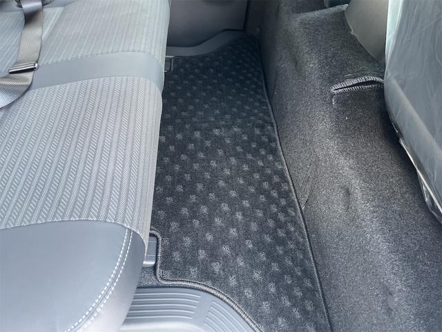 ハイエースバン ロングスーパーGL ダークプライムS 登録済み未使用車 寒冷地仕様 両側電動スライド デジタルインナーミラー フロアマット バイザー バックカメラ(39枚目)