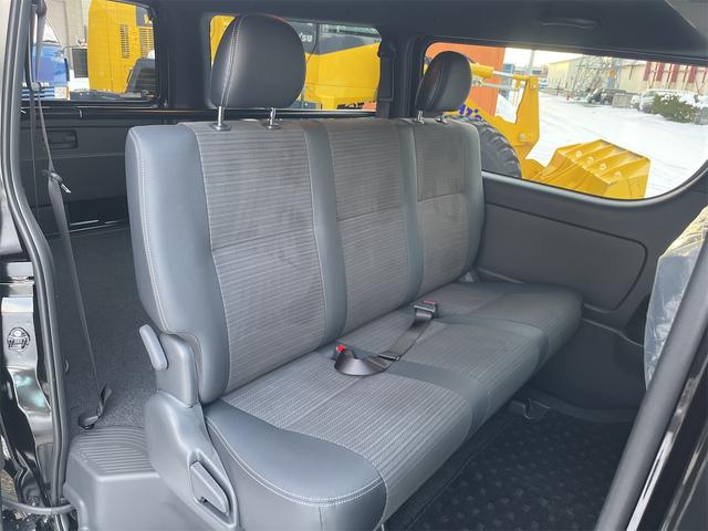 ハイエースバン ロングスーパーGL ダークプライムS 登録済み未使用車 寒冷地仕様 両側電動スライド デジタルインナーミラー フロアマット バイザー バックカメラ(40枚目)