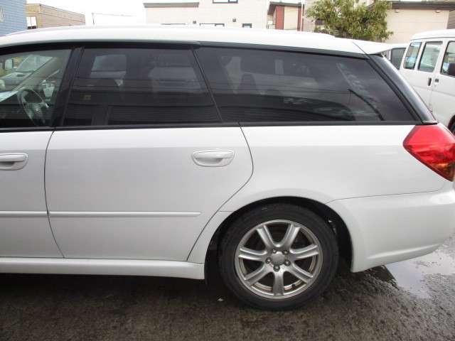 2.0i・4WD 4AT・ABS・HID・キーレス(4枚目)