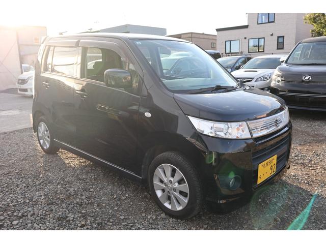 ワゴンRスティングレー X 4WD スマートキー・R8/8月・4.2万キロ・フロントフォグランプ(3枚目)