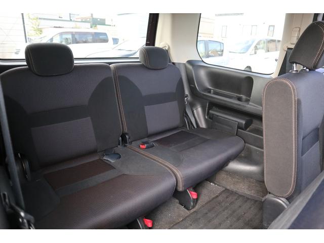 セレナ ハイウェイスター　Ｖセレクション　４ＷＤ　両側パワースライドドア・ナビ・ＴＶ・バックカメラ・スマートキー・Ｒ８／１２月・８．３万キロ・フロントフォグランプ（11枚目）