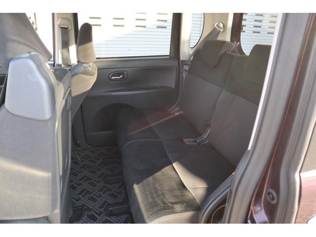 タント カスタムＲＳ　４ＷＤ　アイドリングストップ・ナビ・ＴＶ・左パワースライドドア・ターボ・Ｔチェーン式・フロントフォグランプ（8枚目）