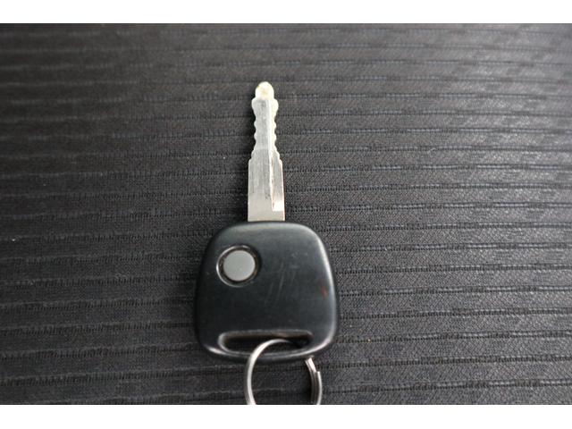 ワゴンR FX 4WD 5速マニュアル・4WD・R9/3月・キーレス・Tチェーン式・6.9万キロ(17枚目)