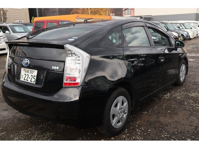 プリウス S ナビ・TV・車検R9/6月・フロントフォグランプ(6枚目)