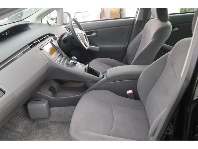 プリウス S ナビ・TV・車検R9/6月・フロントフォグランプ(7枚目)